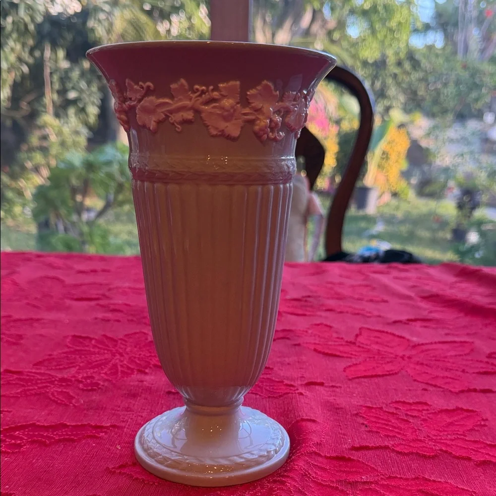 1960s Wedgwood Etruria&Barlaston Queensware cream on light grey  Vase 8.5” tall